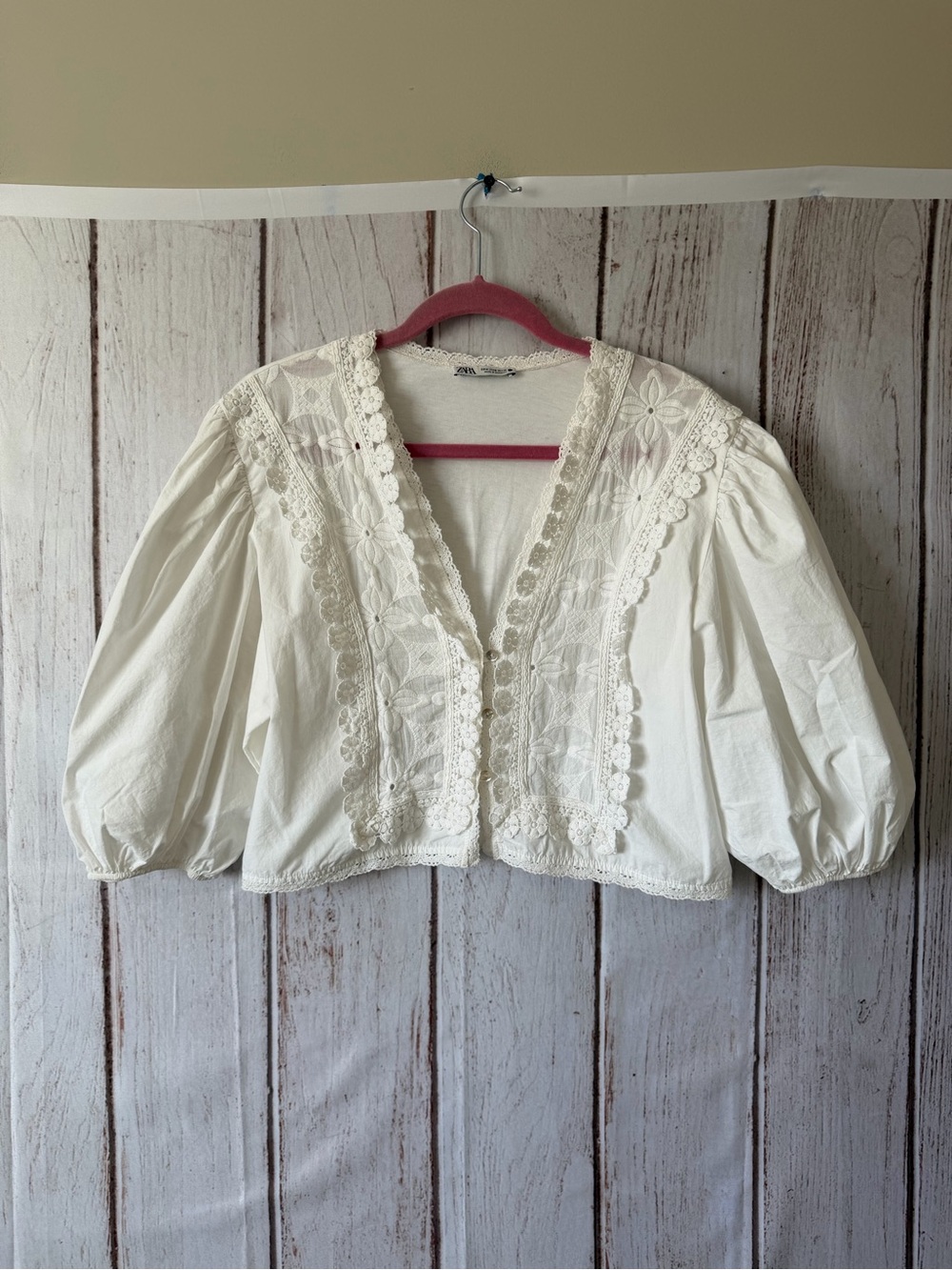 Zara White Embroidered Cropped Peasant Blouse